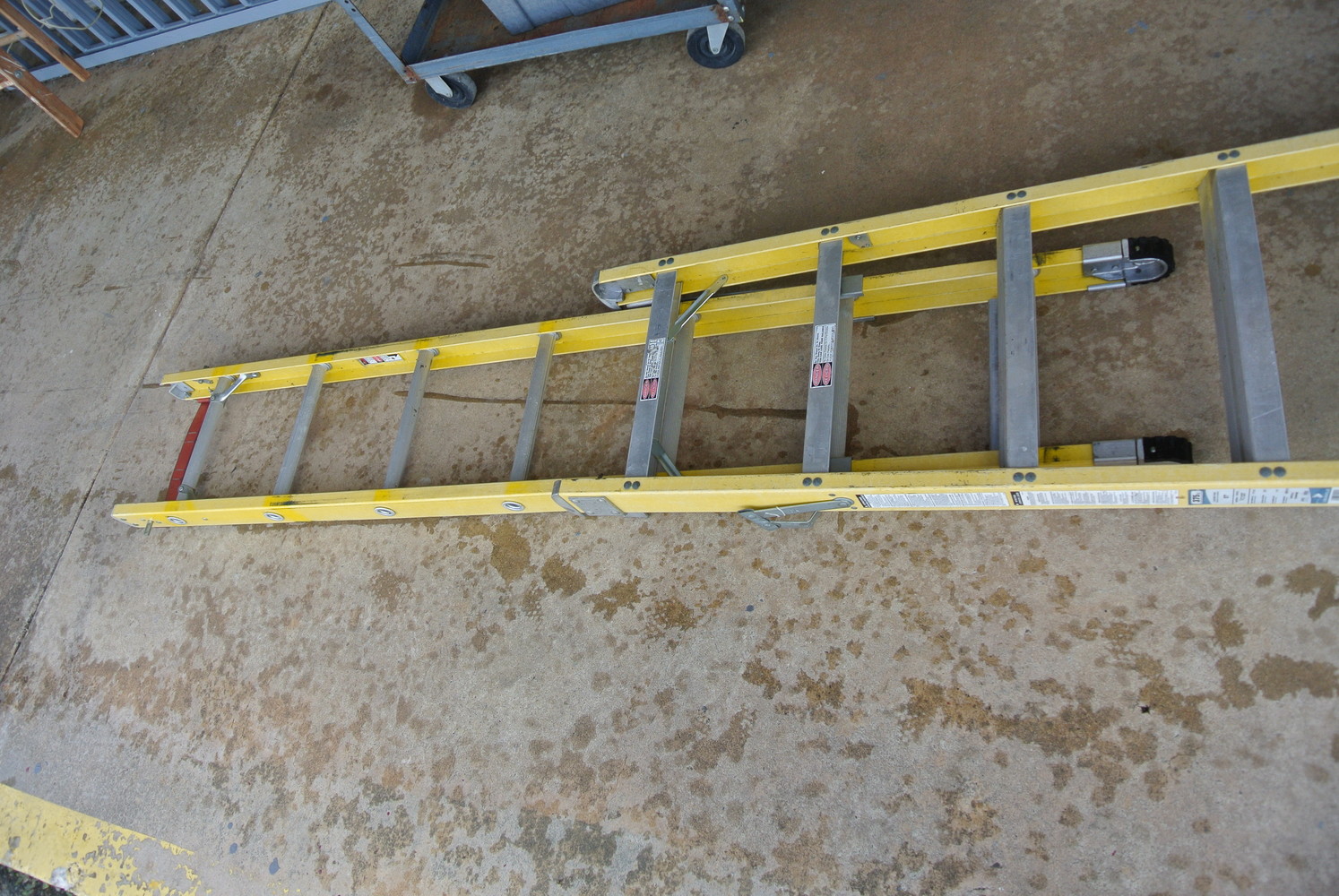 Louisville FC1207 Fiberglass Step to Straight Ladder 