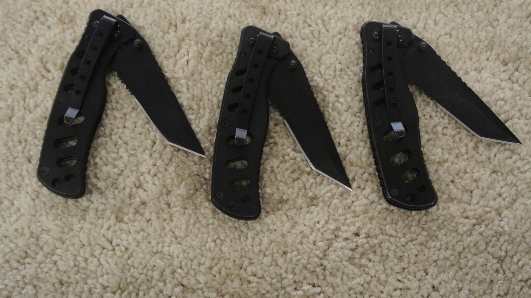 Smith and Wesson knife ExtremeOps model: SWA3, CK10HBS