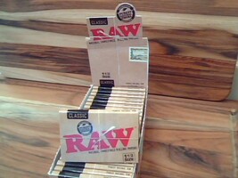 RAW 1 1/2 SIZE CLASSIC rolling papers